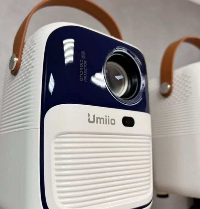 Умный проектор Umiio Q2 Android HDMI